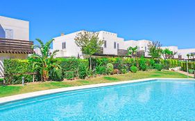 Las Palmeras 1 - Only Families